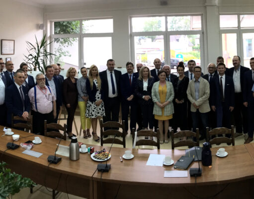 Subregionalna Trasa Rowerowa powstanie na Pomorzu jako element ścieżki EuroVelo Sygnatariusze listu intencyjnego w sprawie Subregionalnej Trasy Rowerowej. Fot. Archiwum UMWP