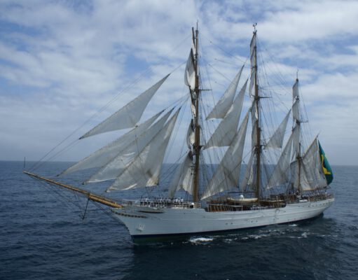 Cisne Branco płynie do Gdyni