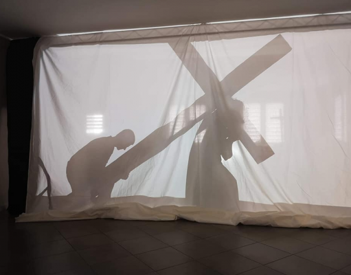Nowa inicjatywa na czas Wielkiego Postu. DROGA KRZYŻOWA w formie TEATRU CIENI Nowa inicjatywa na czas Wielkiego Postu. DROGA KRZYŻOWA w formie TEATRU CIENI