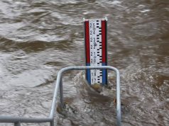 Obejrzyj Stan ostrzegawczy na rzece Łebie w Lęborku przekroczony (30.10… Obejrzyj Stan ostrzegawczy na rzece Łebie w Lęborku przekroczony (30.10...