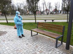 Dezynfekcja przestrzeni publicznej w Lęborku w związku z epidemią koronawirusa - Lębork, 09.04.2020 - fot. RJP/e-Lębork