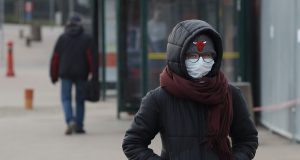 Koronawirus, maseczka