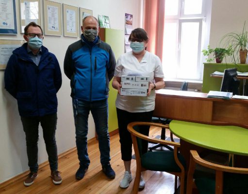 Strumień wsparcia dla szpitala w Lęborku wciąż płynie. Tym razem od radnych Mocnej Wsi
