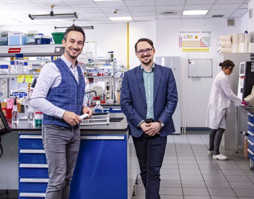 Naukowcy z Gdańska pracują nad tanim i szybkim testem na koronawirusa SensDx i zespół Małopolskiego Centrum Biotechnologii Uniwersytetu Jagiellońskiego podjął wspólne działania w celu opracowania ultraszybkiego testu diagnostycznego w kierunku wirusa SARS-CoV-2 (COVID-19).