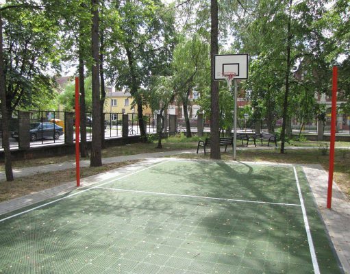 Przy lęborskim szpitalu powstał park rekreacyjny. To element dużego projektu za unijne pieniądze
