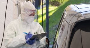 COVID-19 - system badań drive-thru - Fot. Paweł Sudara