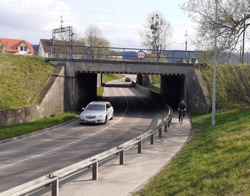 Koniec z jazdą rowerem po chodniku? Lęborska radna zgłasza pomysł zakazu