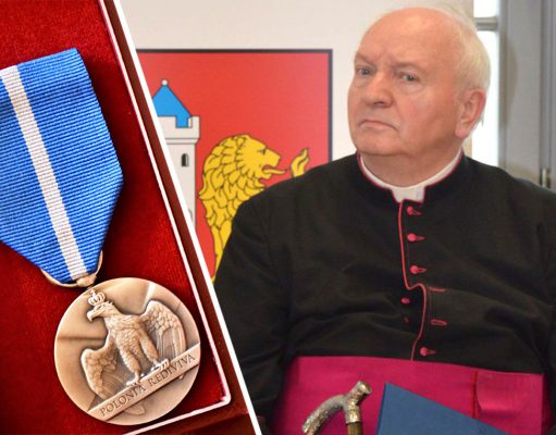 Medal Stulecia Odzyskanej Niepodległości dla ks. dr kanonika Henryka Krenczkowskiego