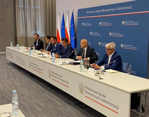Nowe ustawy i wsparcie finansowe dla samorządów. Po negocjacjach jest porozumienie