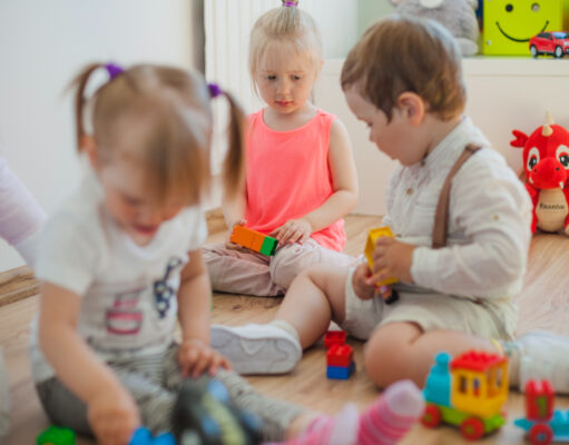 Nowe świadczenie dla rodzin. Od października działa program „Aktywny rodzic”