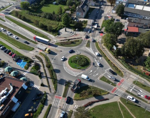 Nowe zasady na rondzie Jana Pawła II – rondo turbinowe w Lęborku