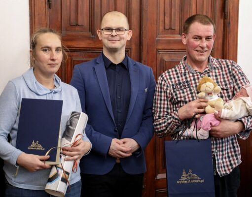 Pierwsza lęborczanka w 2025 roku. Burmistrz wręczył wyprawkę