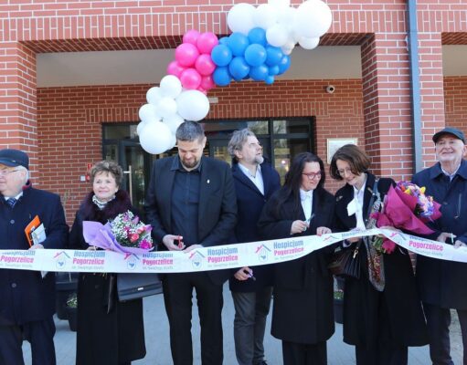 Historyczne otwarcie hospicjum w Pogorzelicach: „Miejsce utkane z serc ludzi”