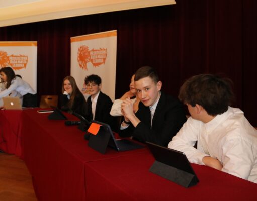 Młodzi debatowali w „Mechaniku” o przyszłości edukacji i technologii