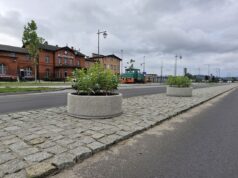 Nowe szykany i donice na ulicach Lęborka: Miasto stawia na bezpieczeństwo drogowe