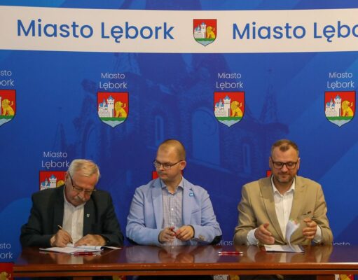 Ekologiczna kładka i ścieżka dydaktyczna. Rewitalizacja Jeziora Lubowidzkiego nabiera tempa