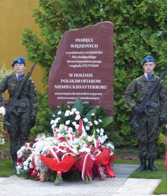 Po 80 latach spełniono apel więźniów. W Lęborku odsłonięto pomnik zbrodni hitlerowskich