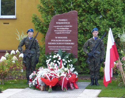 Po 80 latach spełniono apel więźniów. W Lęborku odsłonięto pomnik zbrodni hitlerowskich