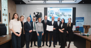 Ponad 13 milionów złotych na odnowę Lęborka. Marszałek i Burmistrz podpisali porozumienie