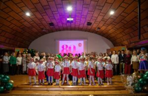 Pokolenia lęborczan na jednej scenie. Uroczysta gala z okazji 80 lat Przedszkola nr 1