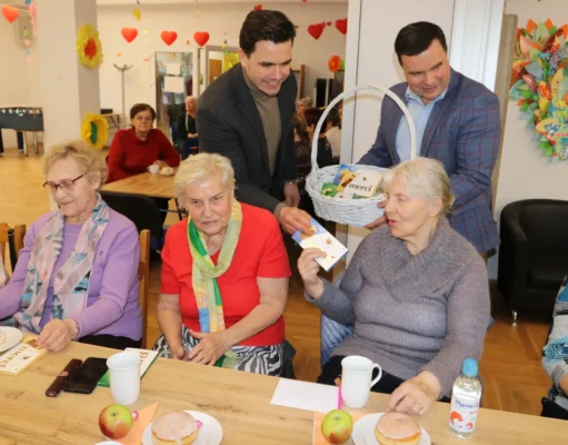 Marcowe świętowanie w Bazie. Liga Kobiet Polskich uczciła Dzień Kobiet