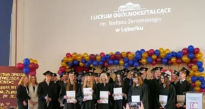 Maturzyści I LO żegnają szkołę - 154 uczniów gotowych na najważniejszy egzamin