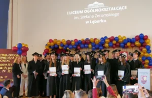 Maturzyści I LO żegnają szkołę - 154 uczniów gotowych na najważniejszy egzamin