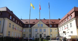 Biało-czerwona nad Lęborkiem. Uroczyste obchody Dnia Flagi RP
