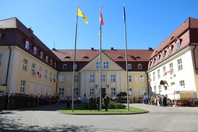 Biało-czerwona nad Lęborkiem. Uroczyste obchody Dnia Flagi RP