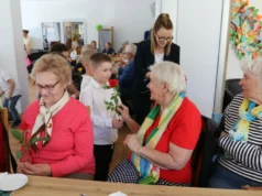 Radosny Dzień Matki w Klubie Osiedlowym Baza Radosny Dzień Matki na spotkaniu Ligi Kobiet Polskich
