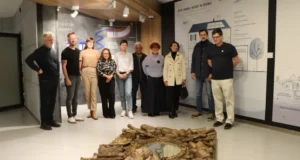 Do Muzeum w Lęborku trafiły odzyskane zabytki – epitafium i kartusz rodu Krokowskich