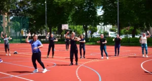 Aktywnie na Orliku – mieszkańcy wzięli udział w maratonie fitness
