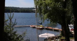 Zapraszamy nad Jezioro Lubowidzkie – wypoczynek i rekreacja blisko Lęborka Zapraszamy nad Jezioro Lubowidzkie. Baza czeka na mieszkańców i turystów