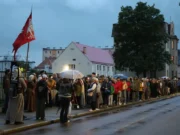 Spacer z duchami Krzyżaków po Lęborku mimo deszczu Deszcz nie przeszkodził w spotkaniu z historią. Spacer z duchami Krzyżaków za nami