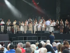 Od wakacyjnych hitów po gospel – muzyczny piątek na Jarmarku św. Jakuba