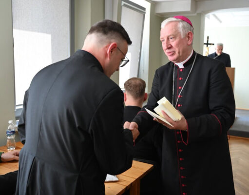 Nowi proboszczowie w Lęborku, Łebieniu i Cewicach. Decyzje kurii wejdą w życie w sierpniu