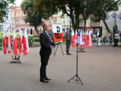 Lębork uczcił 82. rocznicę wybuchu Powstania Warszawskiego Lębork uczcił 82. rocznicę wybuchu Powstania Warszawskiego