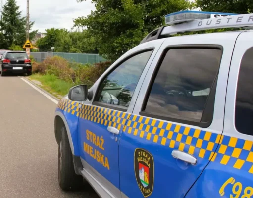 Obsceniczne zachowanie przy placu zabaw w Lęborku. Interweniowała Straż Miejska Straż Miejska interweniowała przy placu zabaw. Mężczyzna zachowywał się obscenicznie