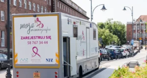 Bezpłatna mammografia na Placu Pokoju. Mammobus przyjedzie do Lęborka Mammobus w Lęborku – zgłoś się na badania