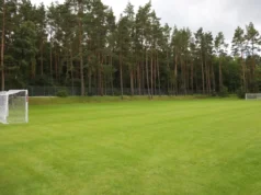 Nowe boisko z naturalną trawą na Stadionie Miejskim w Lęborku Nowe boisko z naturalną trawą na Stadionie Miejskim