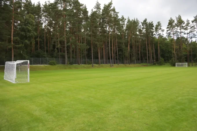 Nowe boisko z naturalną trawą na Stadionie Miejskim
