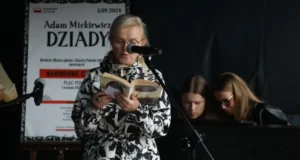 Lęborczanie wspólnie czytali „Dziady” Adama Mickiewicza Lęborczanie wspólnie czytali „Dziady” Adama Mickiewicza