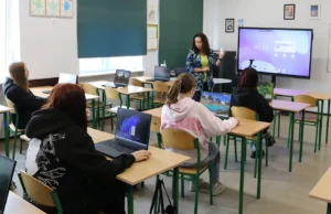 Sztuczna inteligencja w szkolnej ławce. SP nr 7 otrzymało nowoczesne Laboratorium AI Sztuczna inteligencja w szkolnej ławce. SP nr 7 ma własne Laboratorium AI
