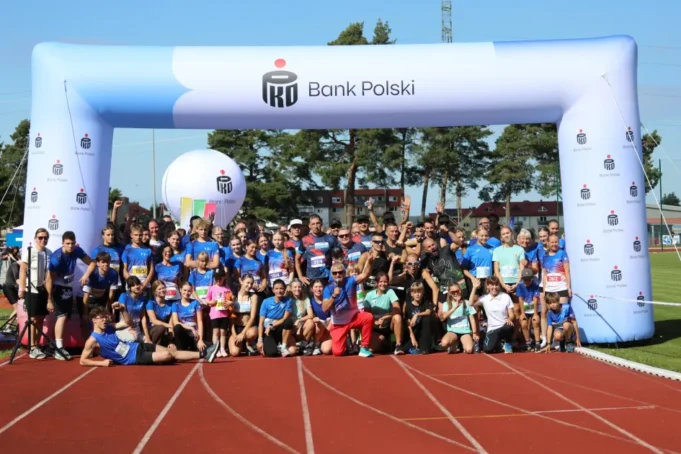 10. PKO Bieg Charytatywny w Lęborku. Pobiegli dla zdrowia psychicznego dzieci i młodzieży.jpg 10. PKO Bieg Charytatywny w Lęborku. Pobiegli dla zdrowia psychicznego dzieci i młodzieży