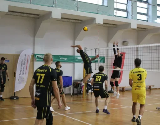 Inauguracja 19. sezonu Amatorskiej Ligi Siatkówki w Lęborku Inauguracja 19. sezonu Amatorskiej Ligi Siatkówki w Lęborku