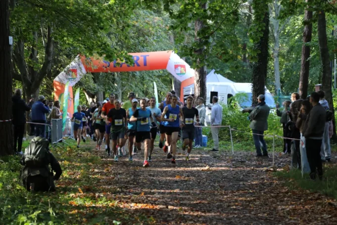 Rywalizowali na 5 kilometrów w I Biegu pod Wieżą w Lęborku