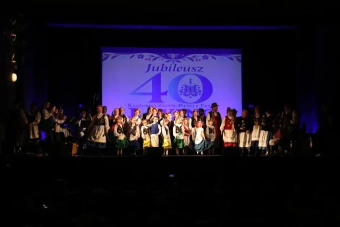 „Levino” występuje od 40 lat. Jubileusz we „Fregacie”.jpg „Levino” występuje od 40 lat. Jubileusz we „Fregacie”