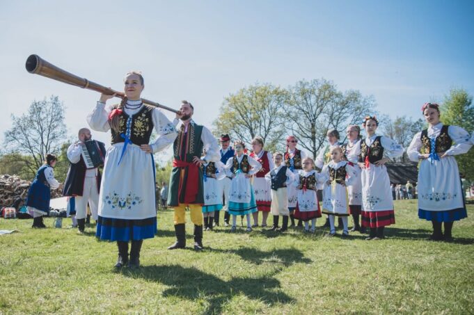 Cztery dekady kaszubskiej tradycji. Zespół "Levino" świętuje jubileusz we Fregacie