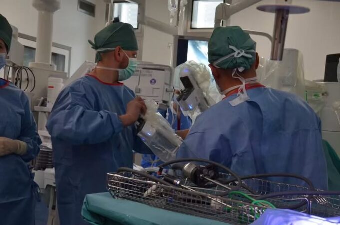 Pierwsze operacje raka żołądka z użyciem robota da Vinci w szpitalu na Zaspie