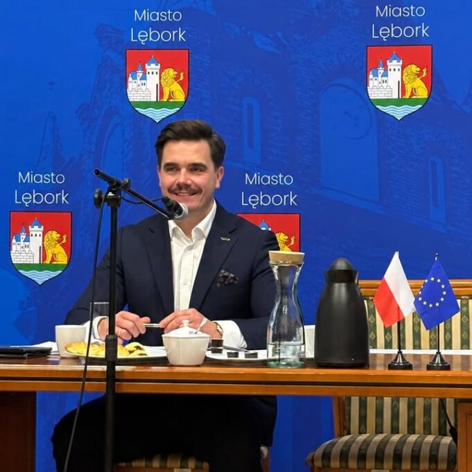Lęborski samorząd włącza się w kampanię Movember 2026 i zachęca do badań